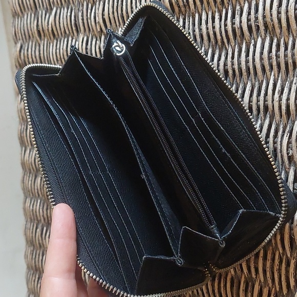 Coach Red and Black Leopard Print Wallet - Picture 3 of 13